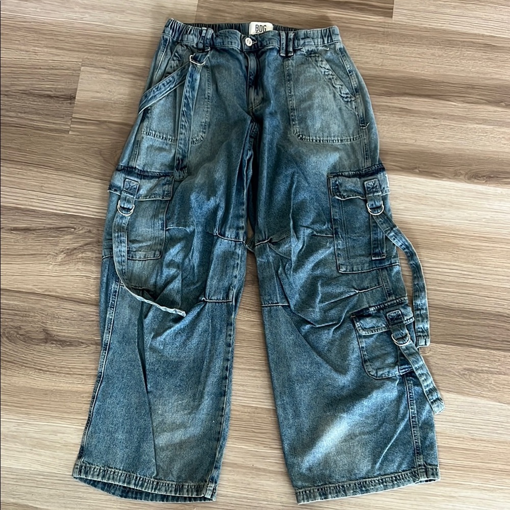BDG vintage cargo jeans